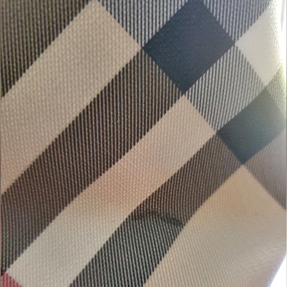 Burberry Novacheck Tote- Coated Canvas with Black Patent Trim. - Picture 8 of 8